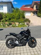 Yamaha MT-125 in Schwarz 03/2024 Nur 5.395 km