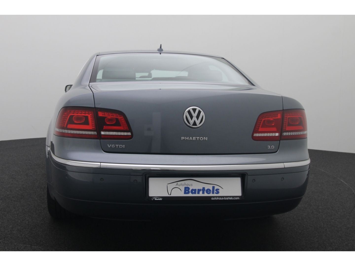 Fahrzeugabbildung Volkswagen Phaeton V6 TDI 4Motion ACC Pano Memory Leder