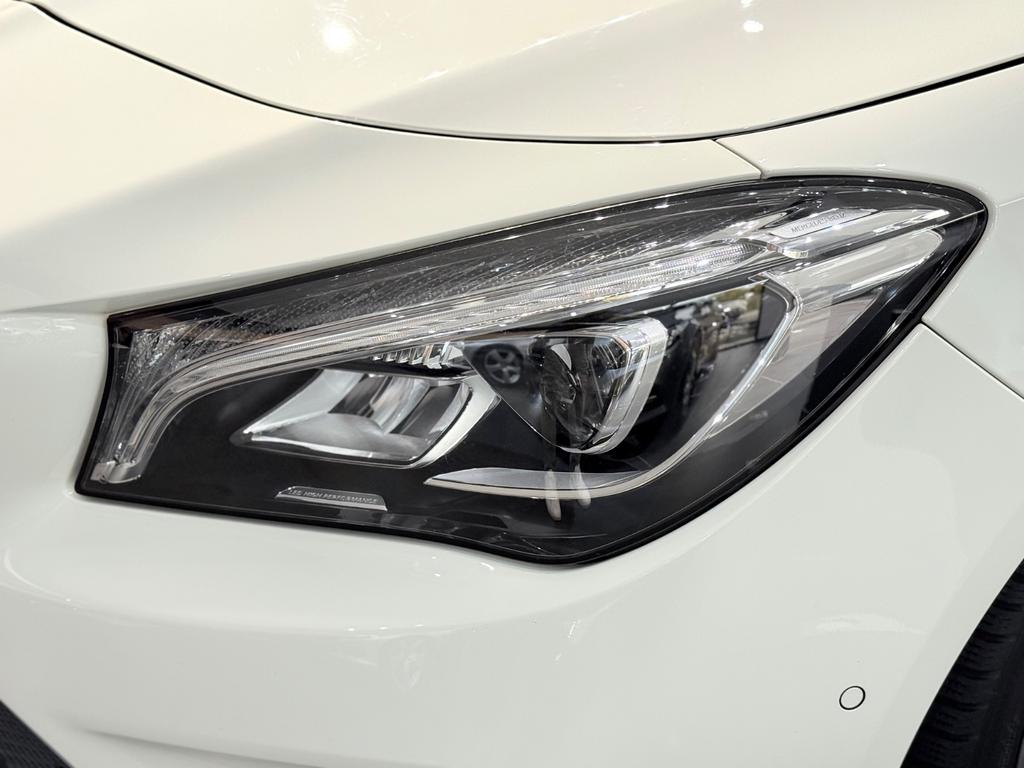 Mercedes-Benz CLA 200 Shooting Brake