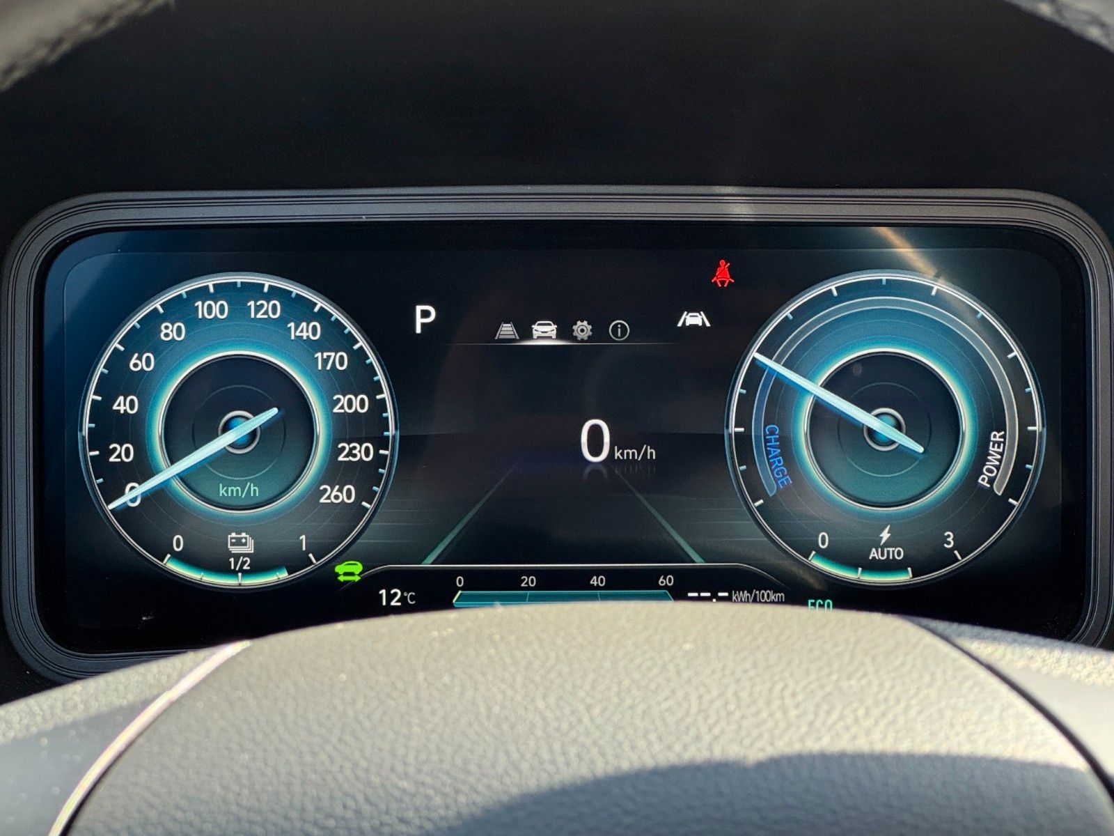 Fahrzeugabbildung Hyundai KONA E Select ACC LHZ SHZ LKAS PDC KAM