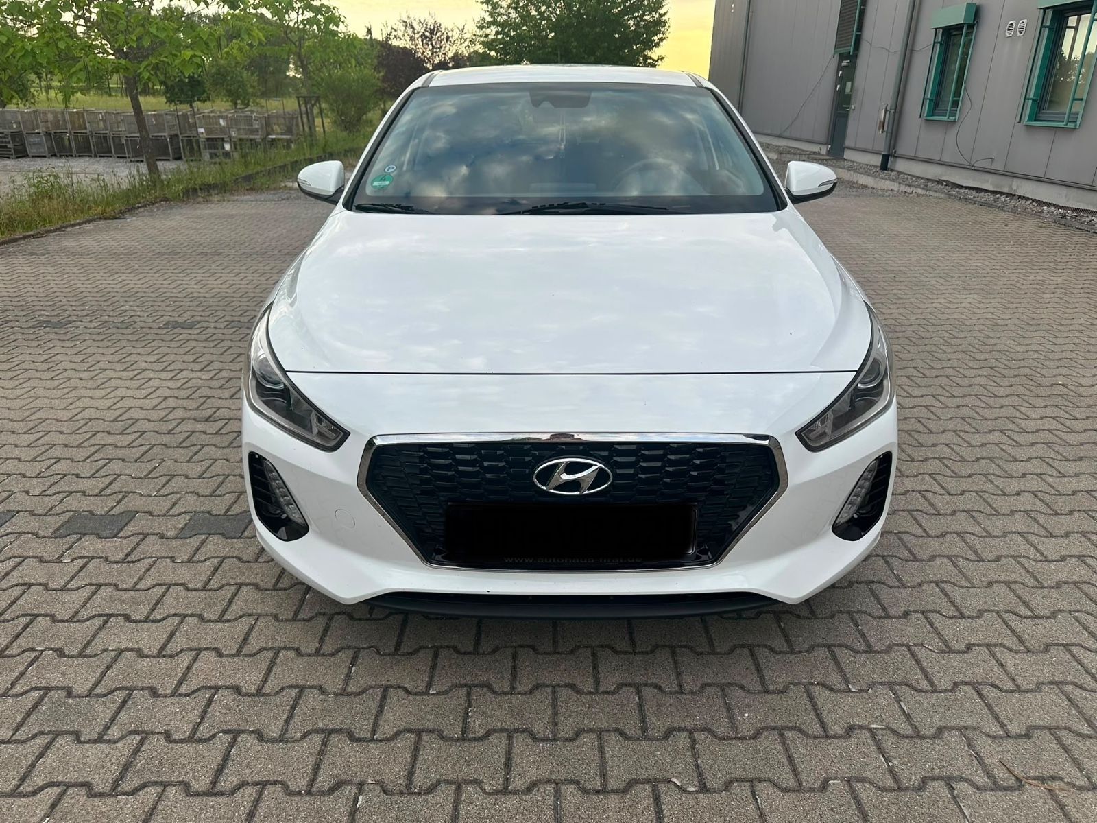 HYUNDAI i30
