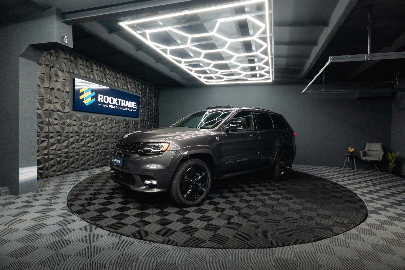 Fahrzeugabbildung Jeep Grand Cherokee 5.7 V8 SRT OVERLAND *Pano*ACC*19%