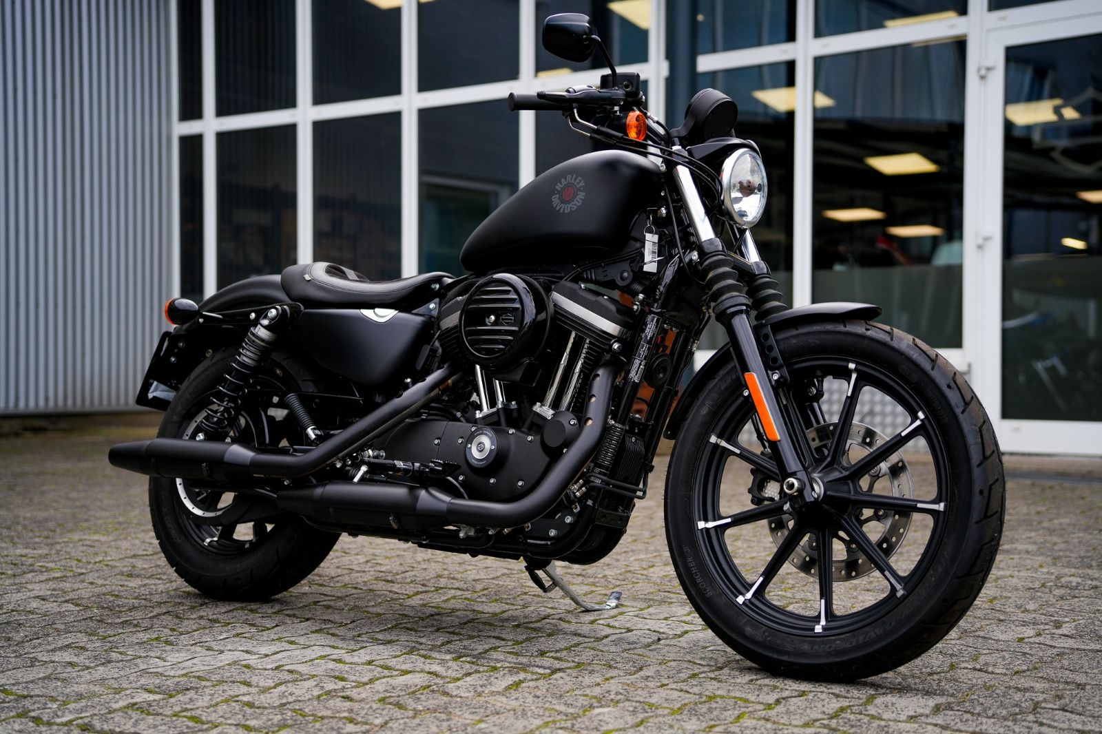 Fahrzeugabbildung Harley-Davidson XL883N - Iron - seltenes Neufahrzeug (Tageszul.)