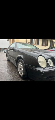 Mercedes-Benz Mercedes Benz 208 CLK 200 Benzin