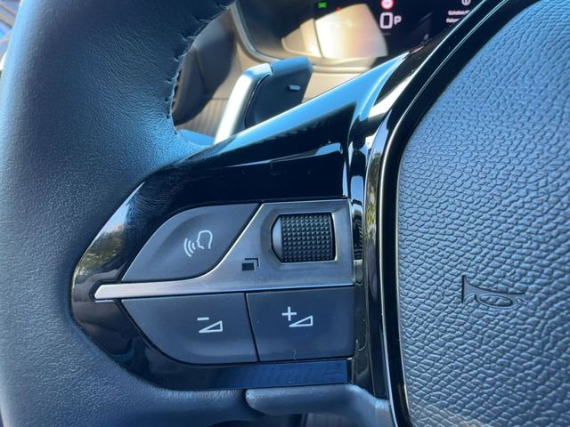 Foto Nummer 22: PEUGEOT 2008