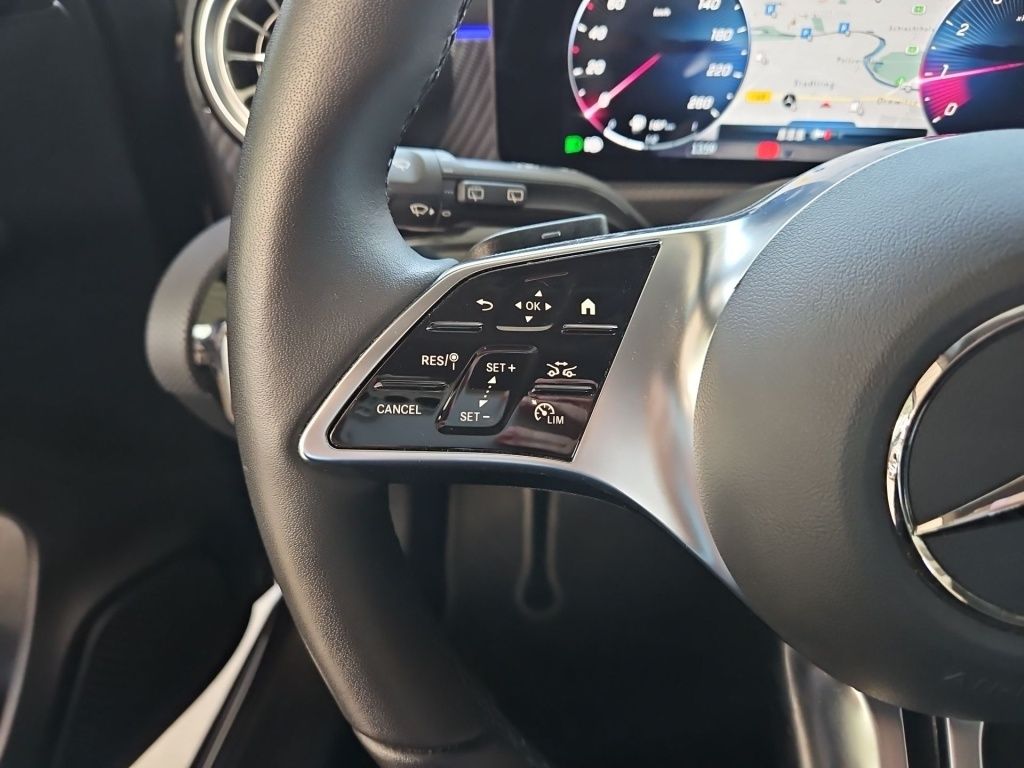 Fahrzeugabbildung Mercedes-Benz A 180 Progressive Navi LED SpurH SHZ KeyLess KAM