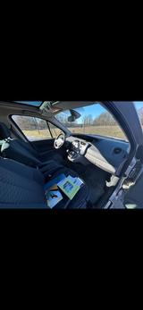 Renault Scenic - Renault Scenic aus 2006 mit Diesel-Antrieb