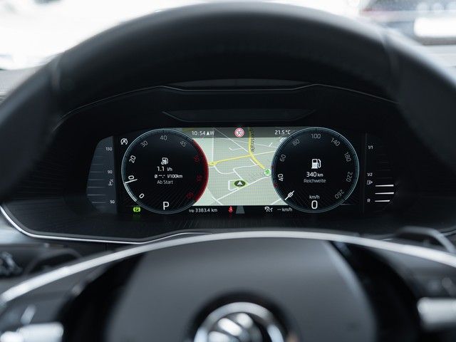Superb Combi 2.0 TDI Style DSG AHK+MATRIX+RFK+NA