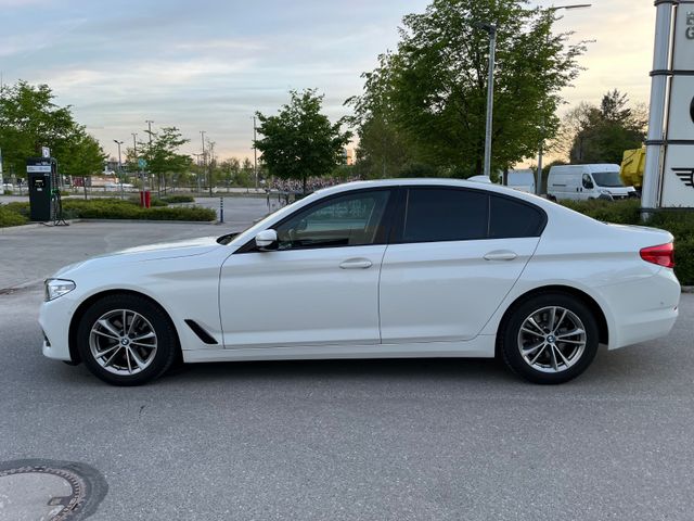 BMW 520i A -