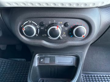 Renault Twingo SCe 65 Limited