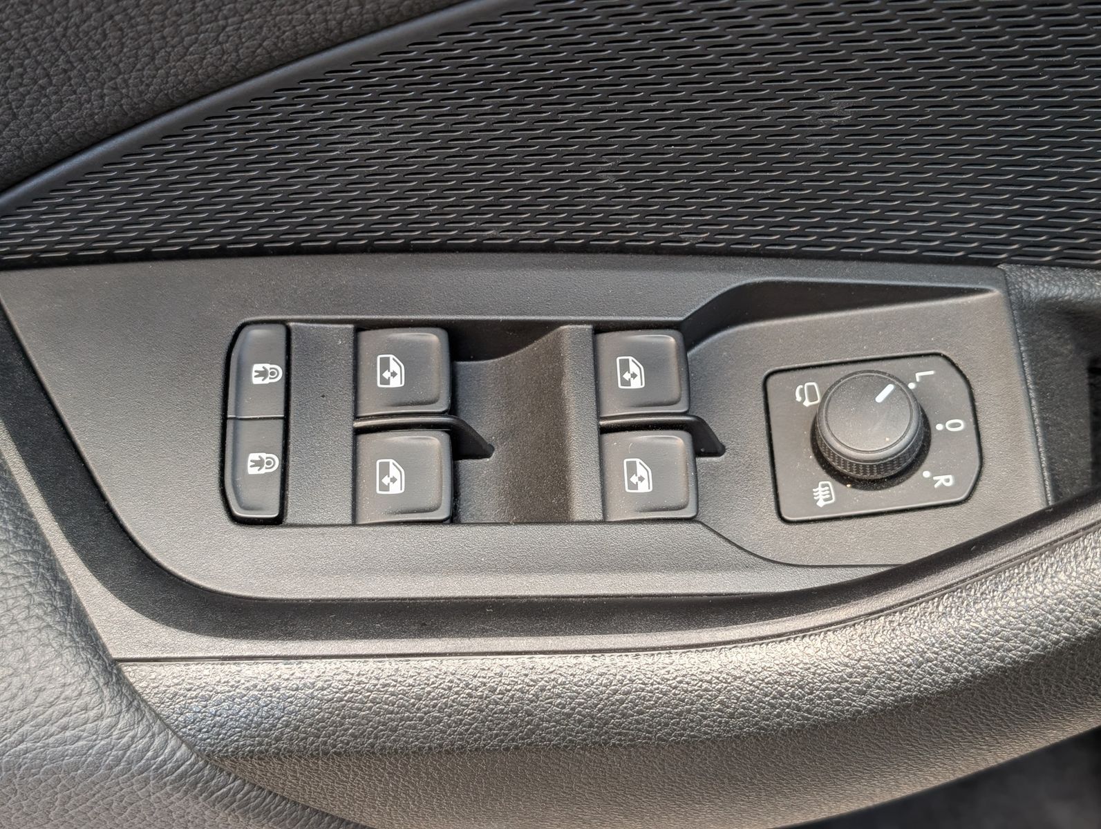 Fahrzeugabbildung SKODA Octavia 2.0 TDI Sportline Matrix Canton Pano ACC