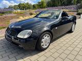 Mercedes-Benz SLK 200 AUTOMATIK LANGSTRECKENFAHRZEUG 2 BESITZ
