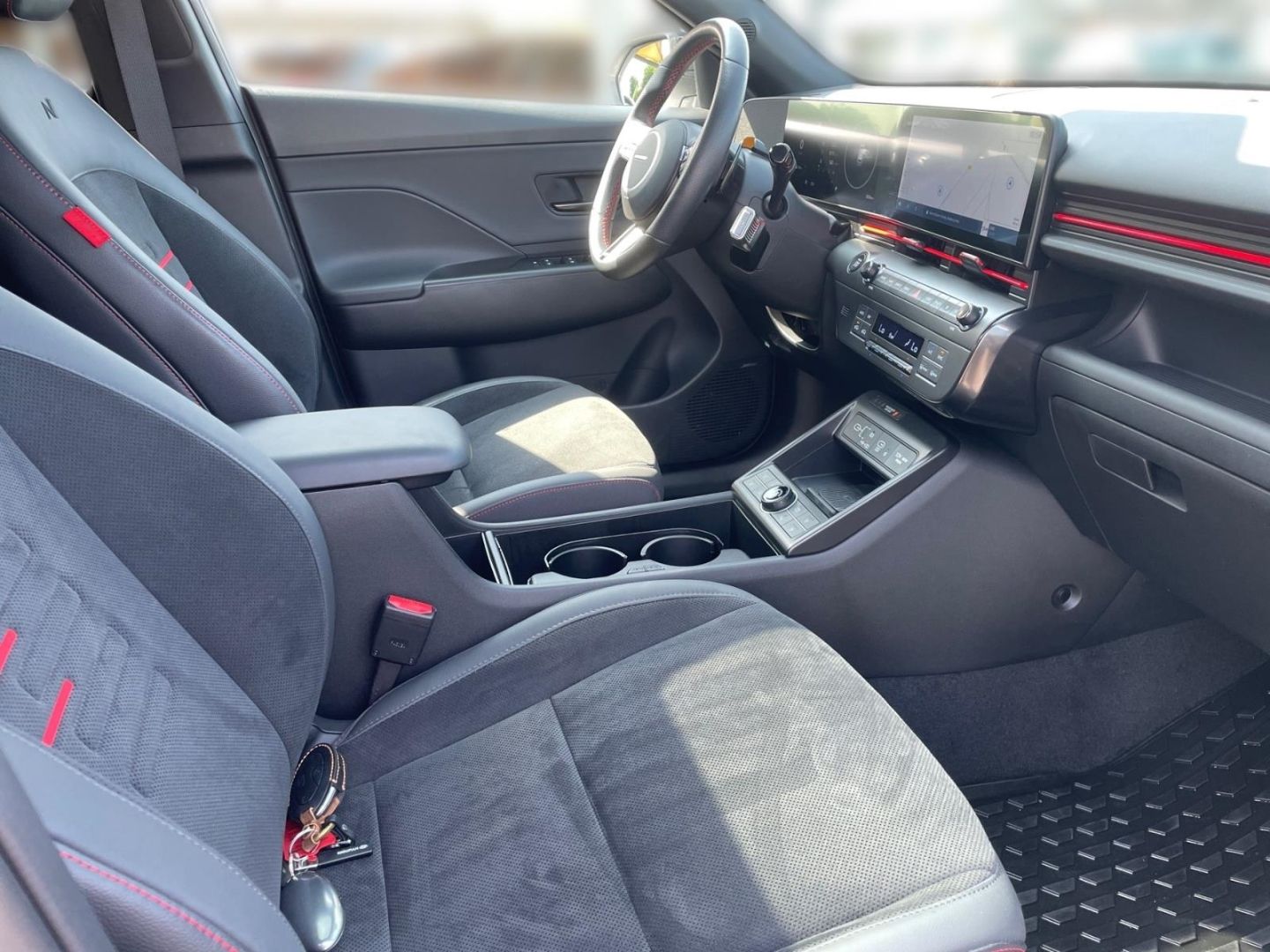 Fahrzeugabbildung Hyundai KONA 1.6T N-Line 4WD Ultimate Schiebedach Anhäng