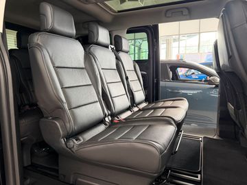 Peugeot Traveller Allure L2 Hdi 180 AHK+Leder+8-Sitzer