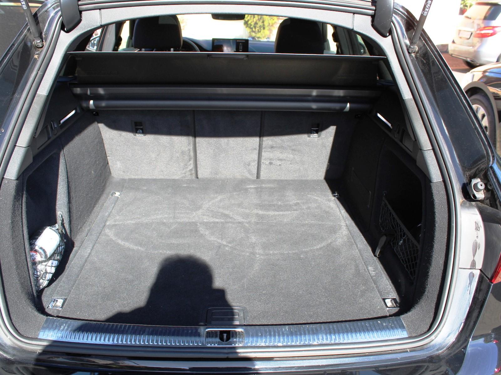 Audi A4 40 TFSI quattro S Line Panorama Kamera B&O WR