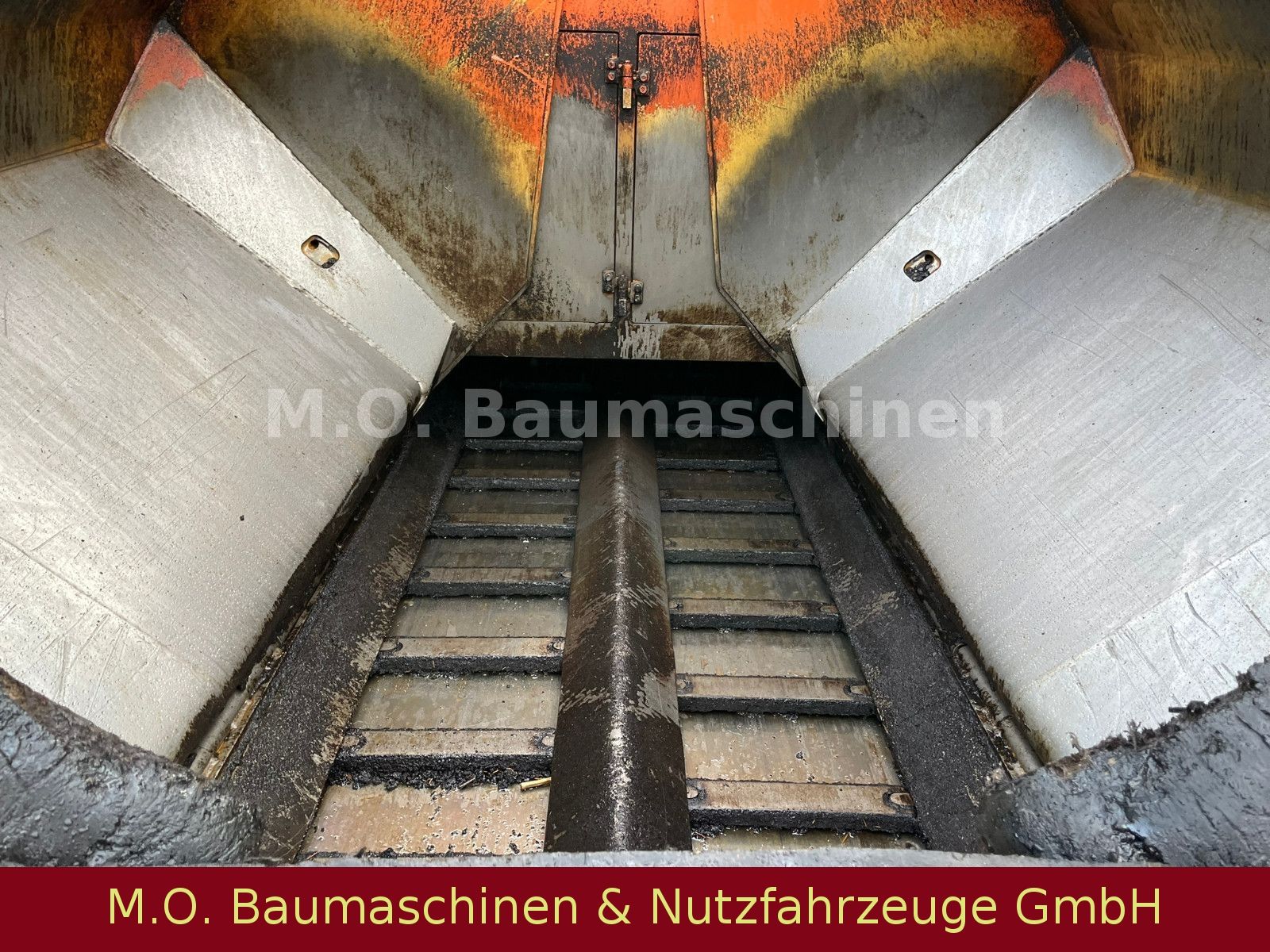 Fahrzeugabbildung CAT AP 655 F  / 5 m / + 0,75m  SE 50 VT/