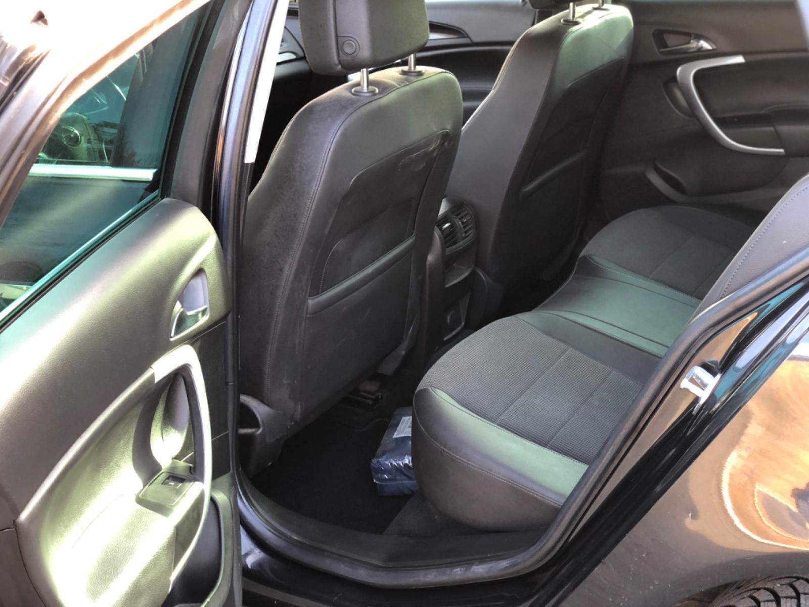 Opel Insignia 2012 — photo 11
