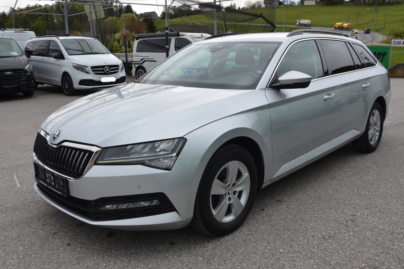 Skoda Superb Kombi 2,0 TDI DSG LED VIRTUAL EXP:15.780 imagem 2