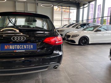 Audi A4 Avant quattro S-LINE*ALCANTARA*NAVI*PDC*MFLK*