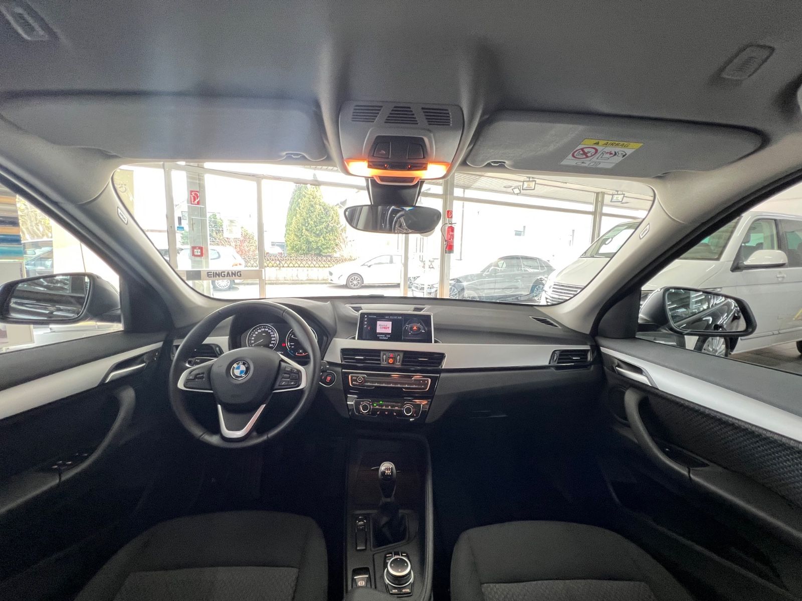 BMW X1 sDrive 18d PDC+Driving Assistant+RTTI+Navi foto 21