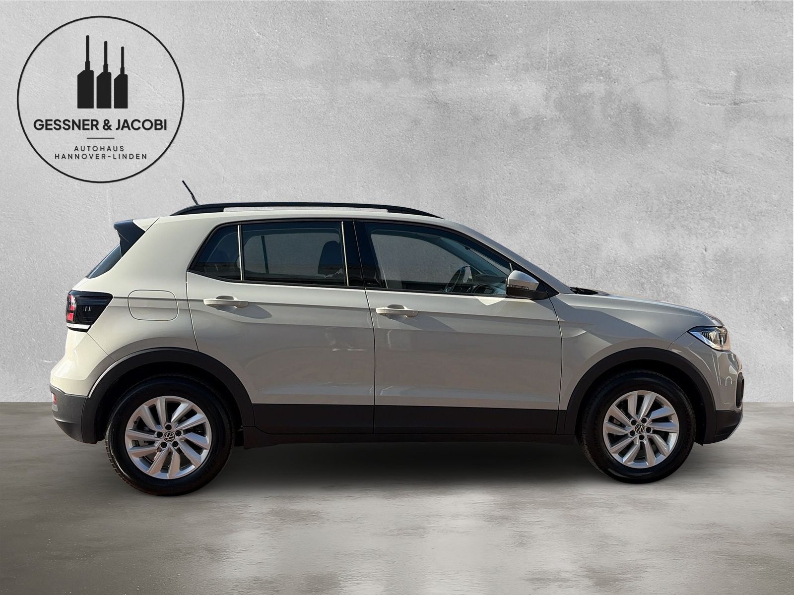 Fahrzeugabbildung Volkswagen T-Cross 1.0 TSI Life ACC AppConnect LED