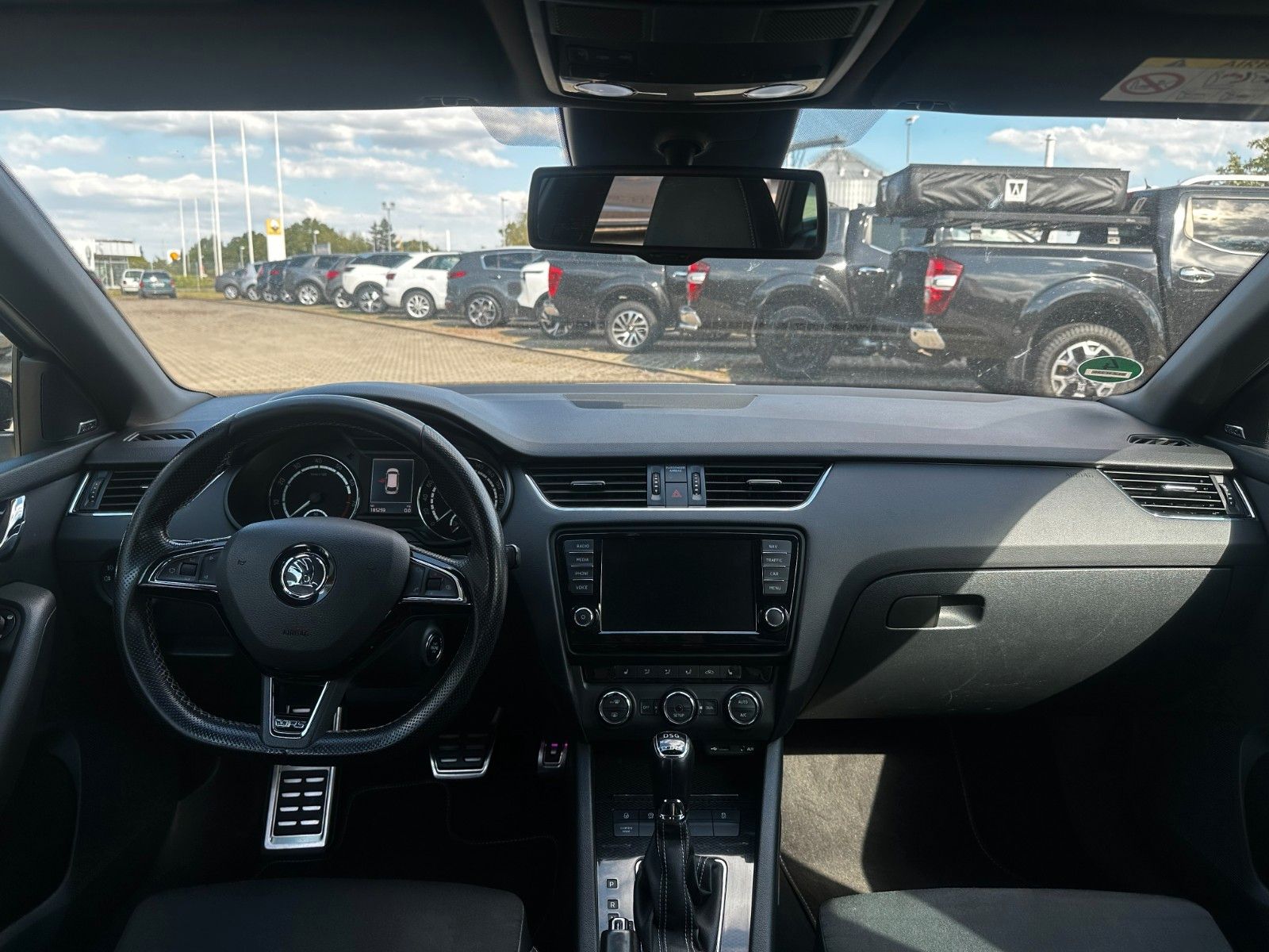 Fahrzeugabbildung SKODA Octavia Combi RS Autom. Leder