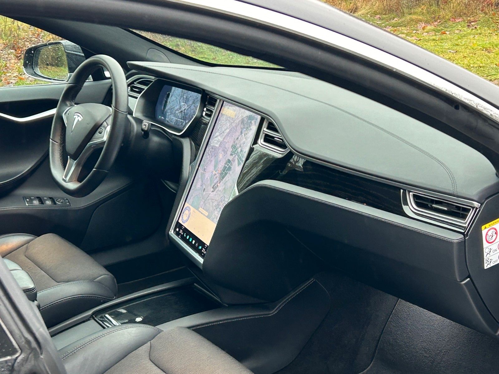 Fahrzeugabbildung Tesla Model S 75 *Autopilot*Panorama*PremiumKonnekt*