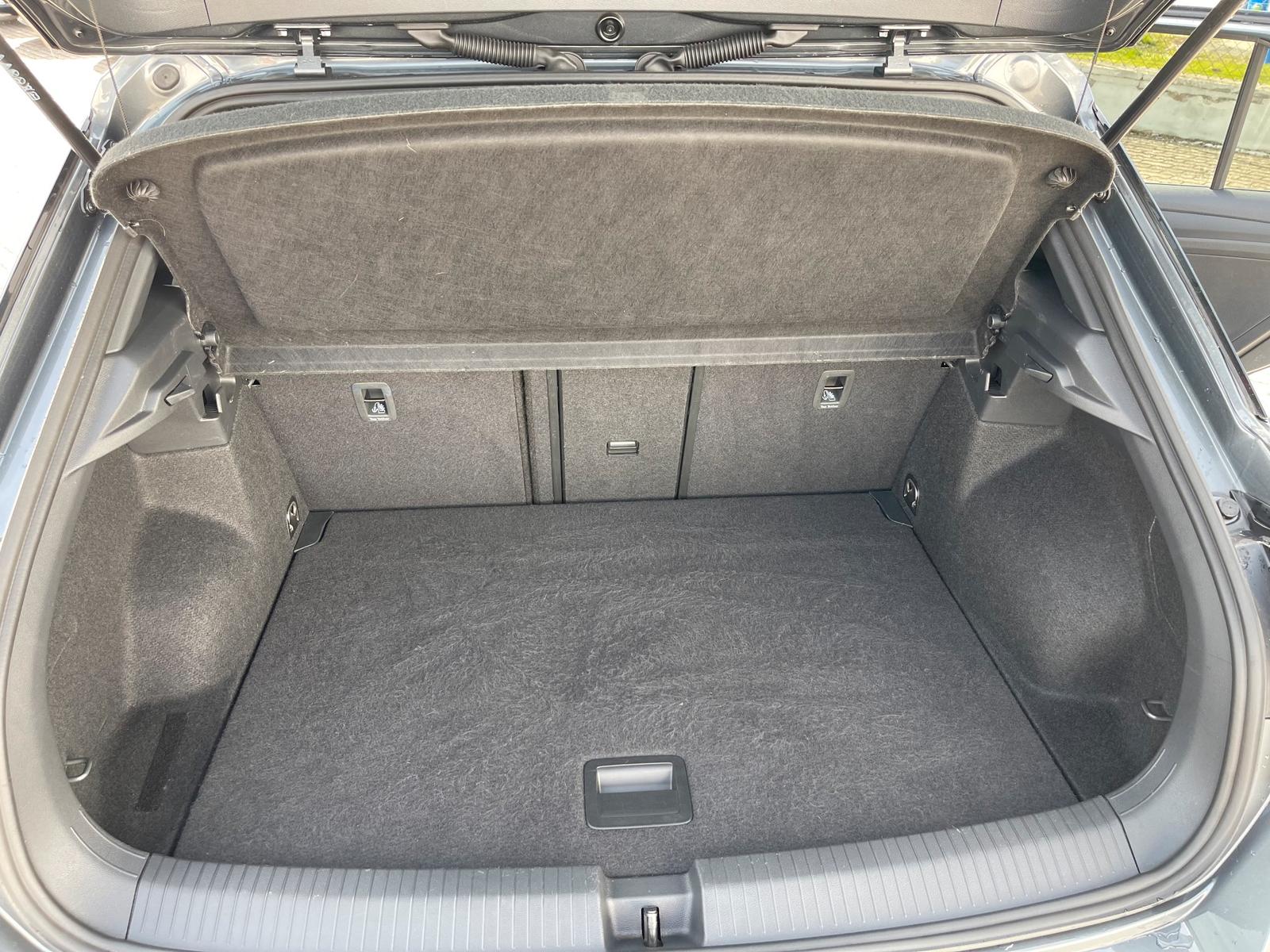 Volkswagen T-Roc R-Line 1.5 DSG ACC BLACK STYLE NAV PANO, миниатюра 16