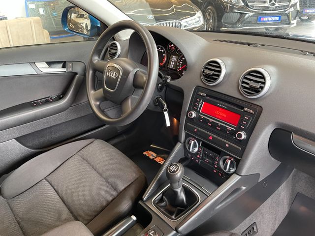 Audi A3 Sportback 1.6 Attraction *TEMPOMAT*SZHZ*KLIMA