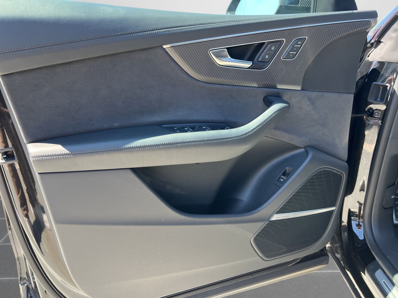 Audi RSQ8 - Bild 13