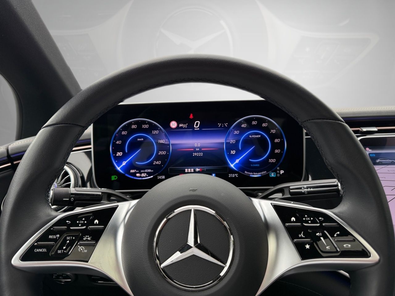 Mercedes-Benz EQE 300 Electric Art Pano Distronic Memory foto 18
