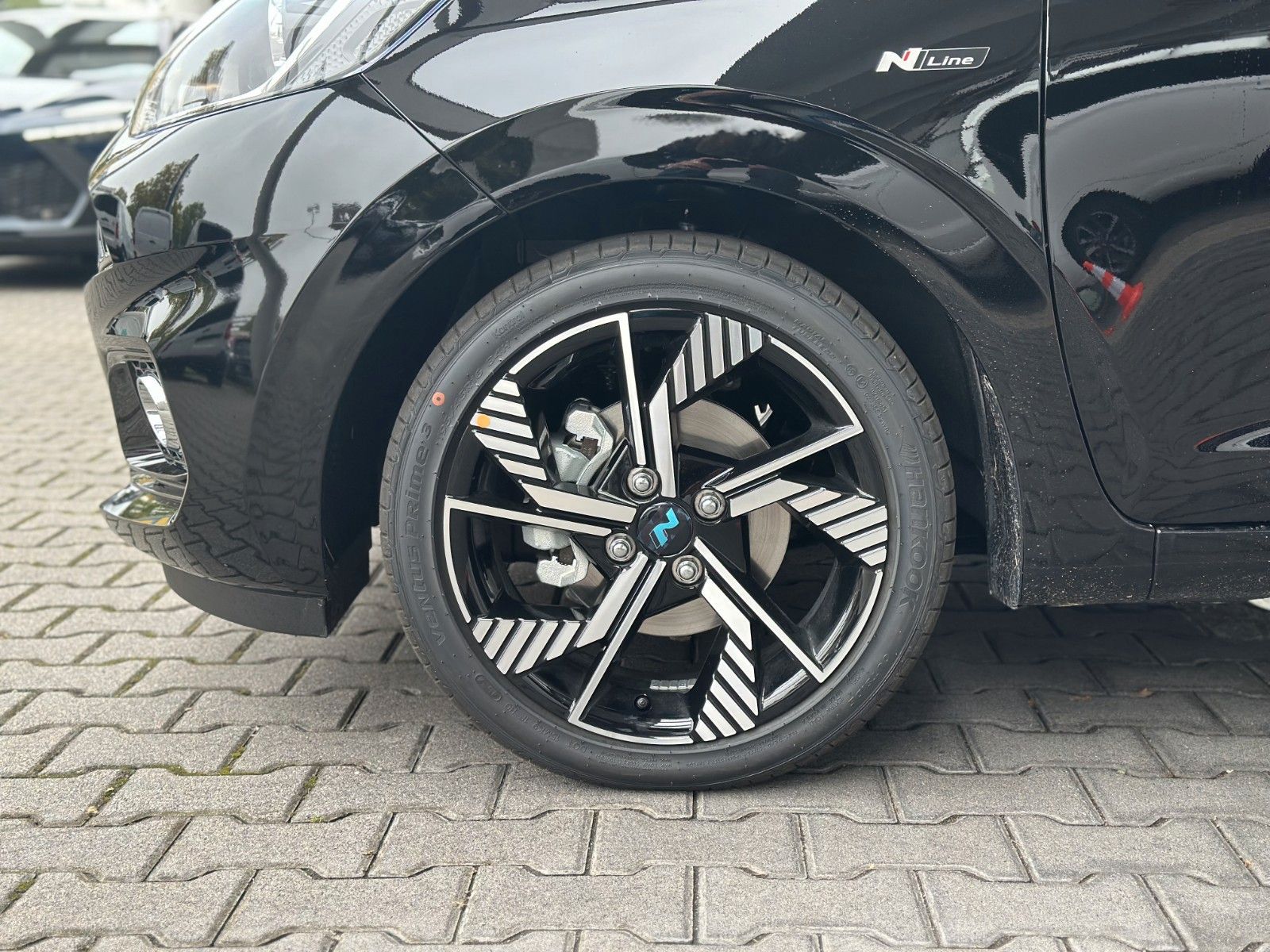 Fahrzeugabbildung Hyundai i10 1.0 N Line Kamera,Navi,SHZ,Klimaaut.,PDC,LM