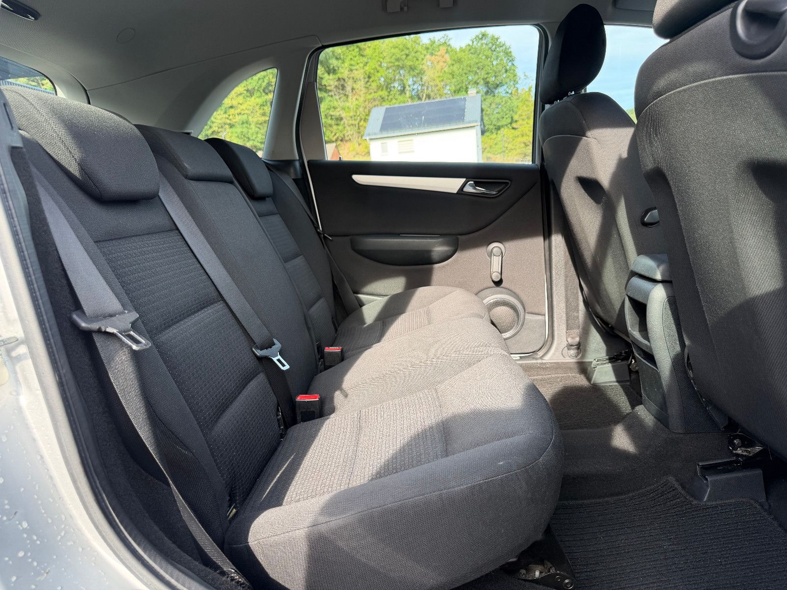 MERCEDES-BENZ B 200 CDI AUTOMATIK/NAVI/AHK/KLIMA – Foto 12