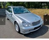 Mercedes-Benz Mercedes 220 - Mercedes-Benz 220 aus 2005