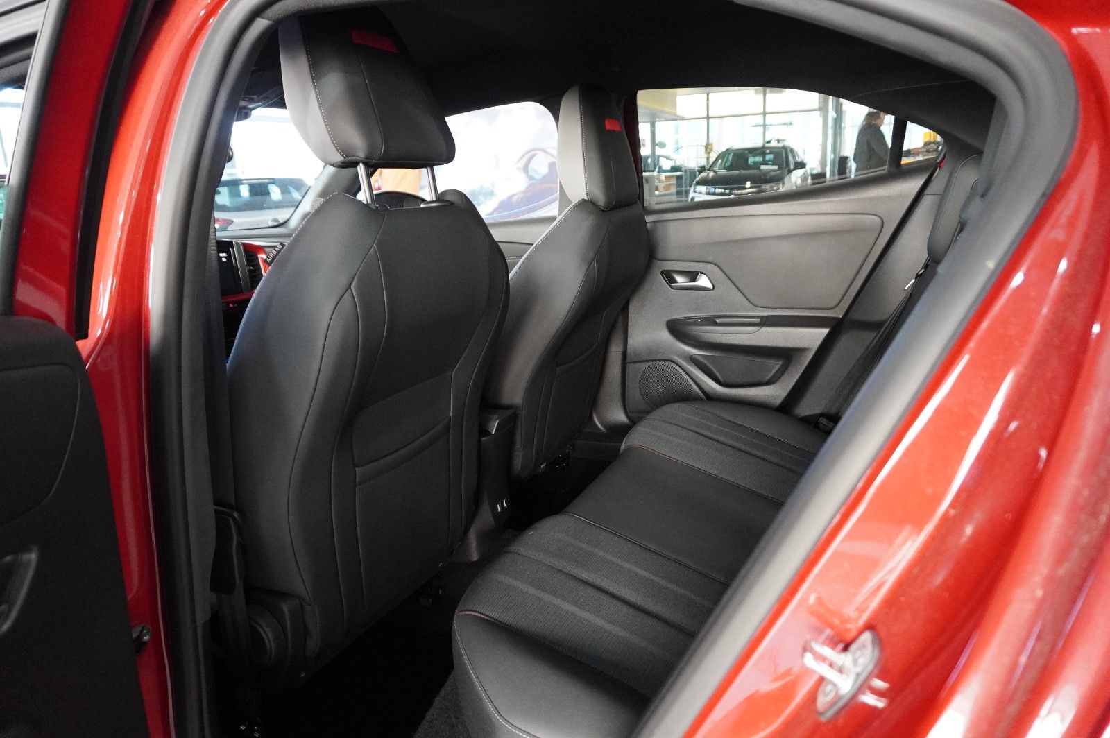 Fahrzeugabbildung Opel Mokka GS SPORT 1.2T NAVI/LED/KAMERA/SPORT/DAB+