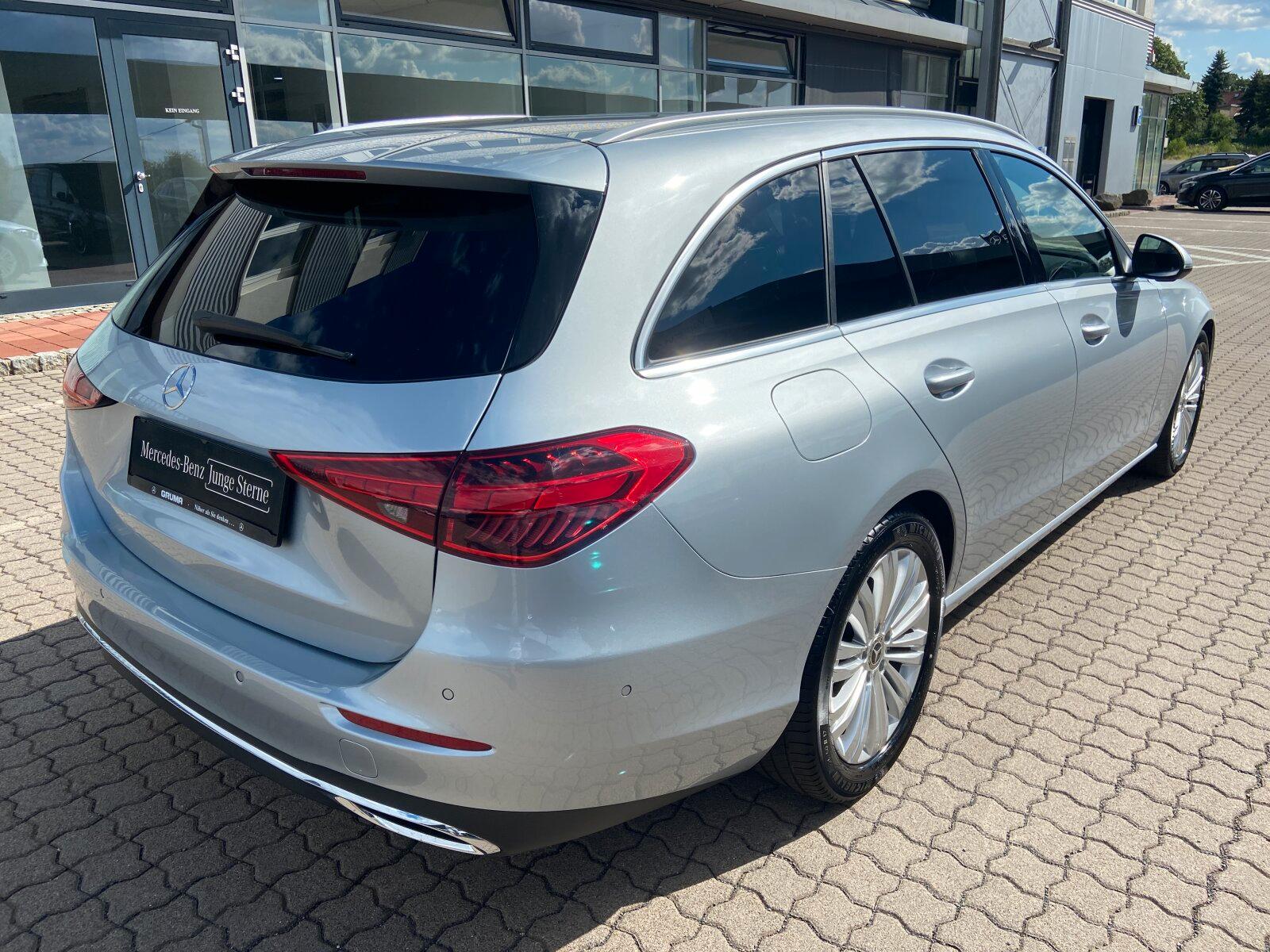 Mercedes-Benz C 180 T Avantgarde+AHK+Standhzg+RüKa+CarPlay+LED