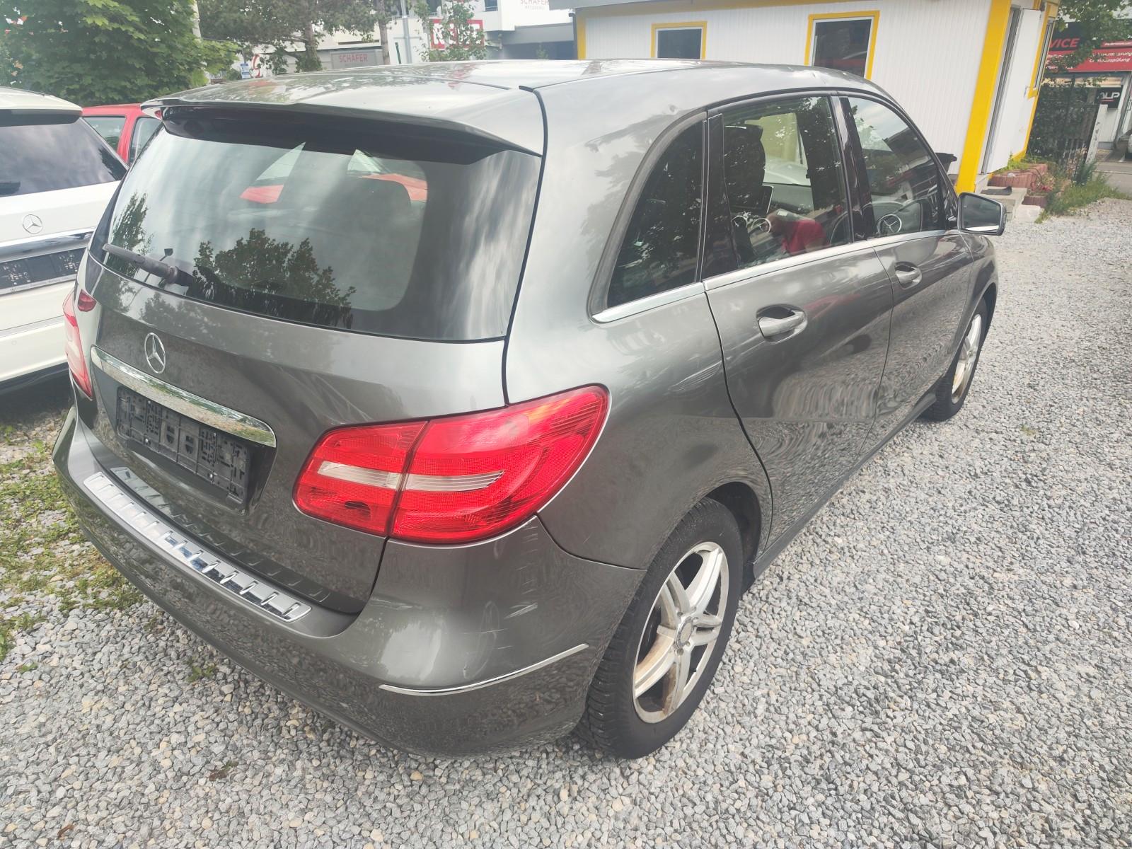 Mercedes-Benz B 180 B B 180