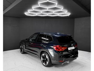2021 BMW IX3 — фото 3