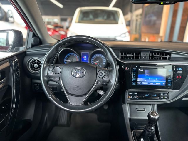 Toyota Auris Touring Sports Team D