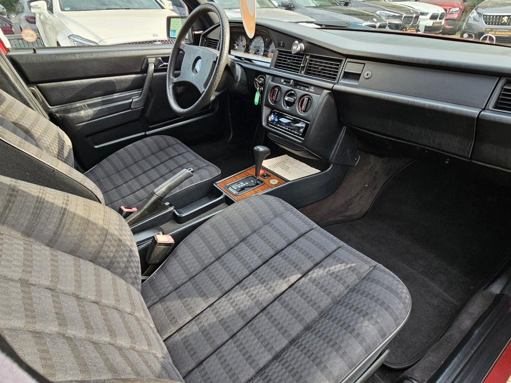 Mercedes-Benz 190