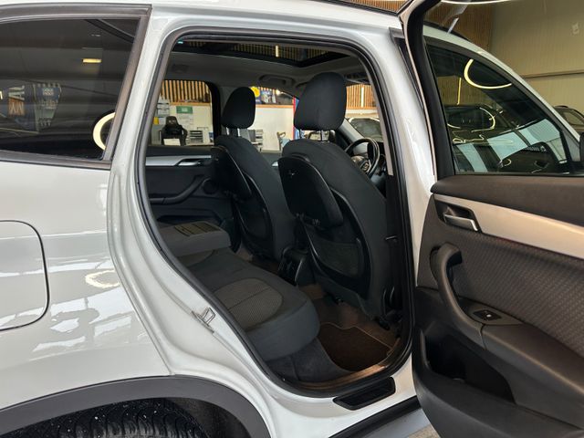 BMW X1 xDrive 20 d *HeadUp*Pano*AHK*Kamera*