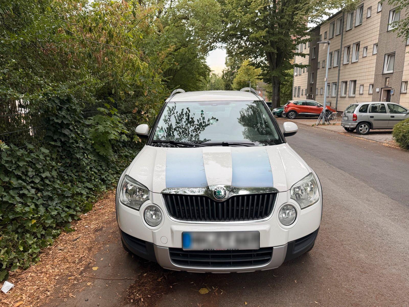 Skoda Yeti 2014 — rear view