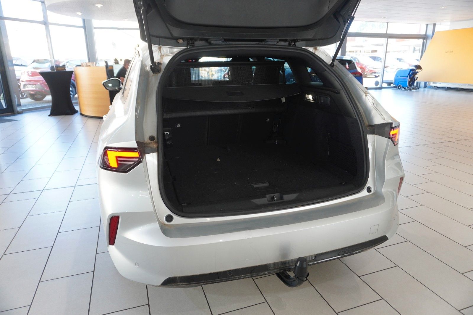 Fahrzeugabbildung Opel Astra L ST 1.2T GS SPORT NAVI/LED/360° /SPORT/SH