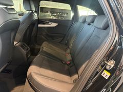 AUDI S4 Avant TDI | Matrix | HuD | Massage | 19" AUDI S4 Avant TDI | Matrix | HuD | Massage | 19"