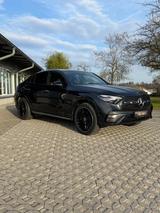 Mercedes-Benz GLC 300 2.0 CGI - Mercedes-Benz GLC 300 New cars