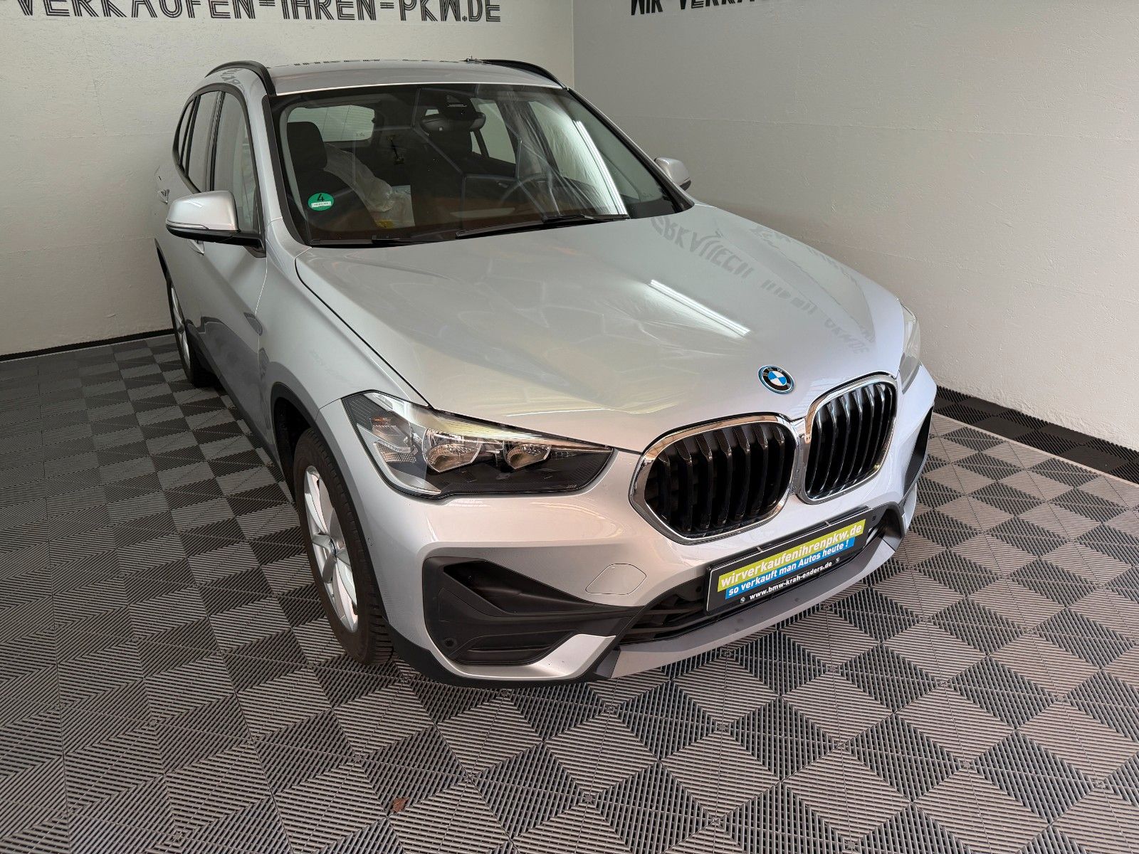 BMW X1 xDrive 25 e Advantage Hybrid 8xRäder TÜV9-27 foto 4