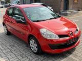 Renault Clio III Expression 1,2 ltr.  Klimaanlage - Renault Clio: Iii Expression