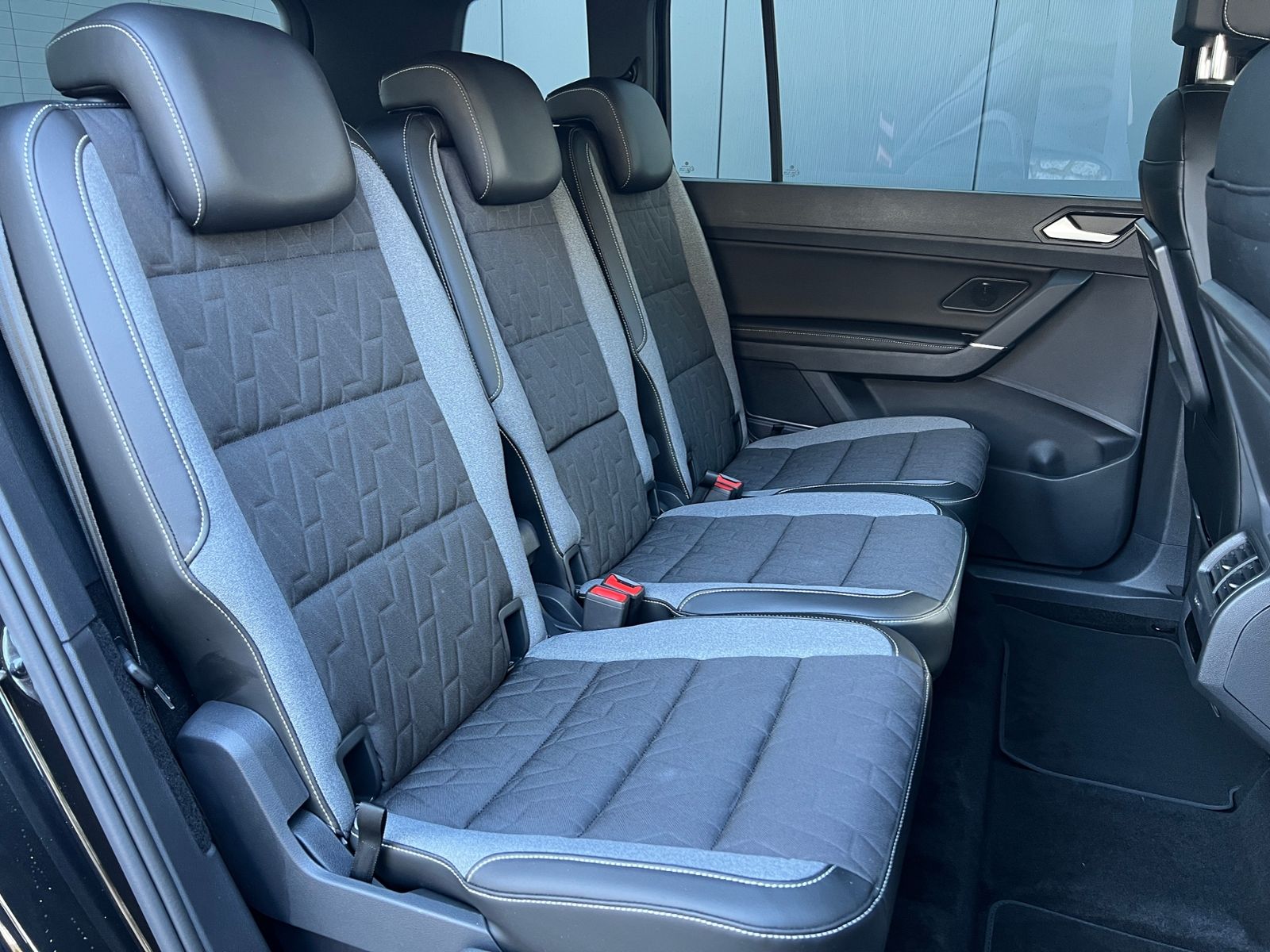 Fahrzeugabbildung Volkswagen Touran Goal 1.5 TSI DSG *AHK, ACC, Kamera, 17''-