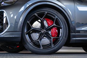 2026 AUDI RSQ8 photo 4