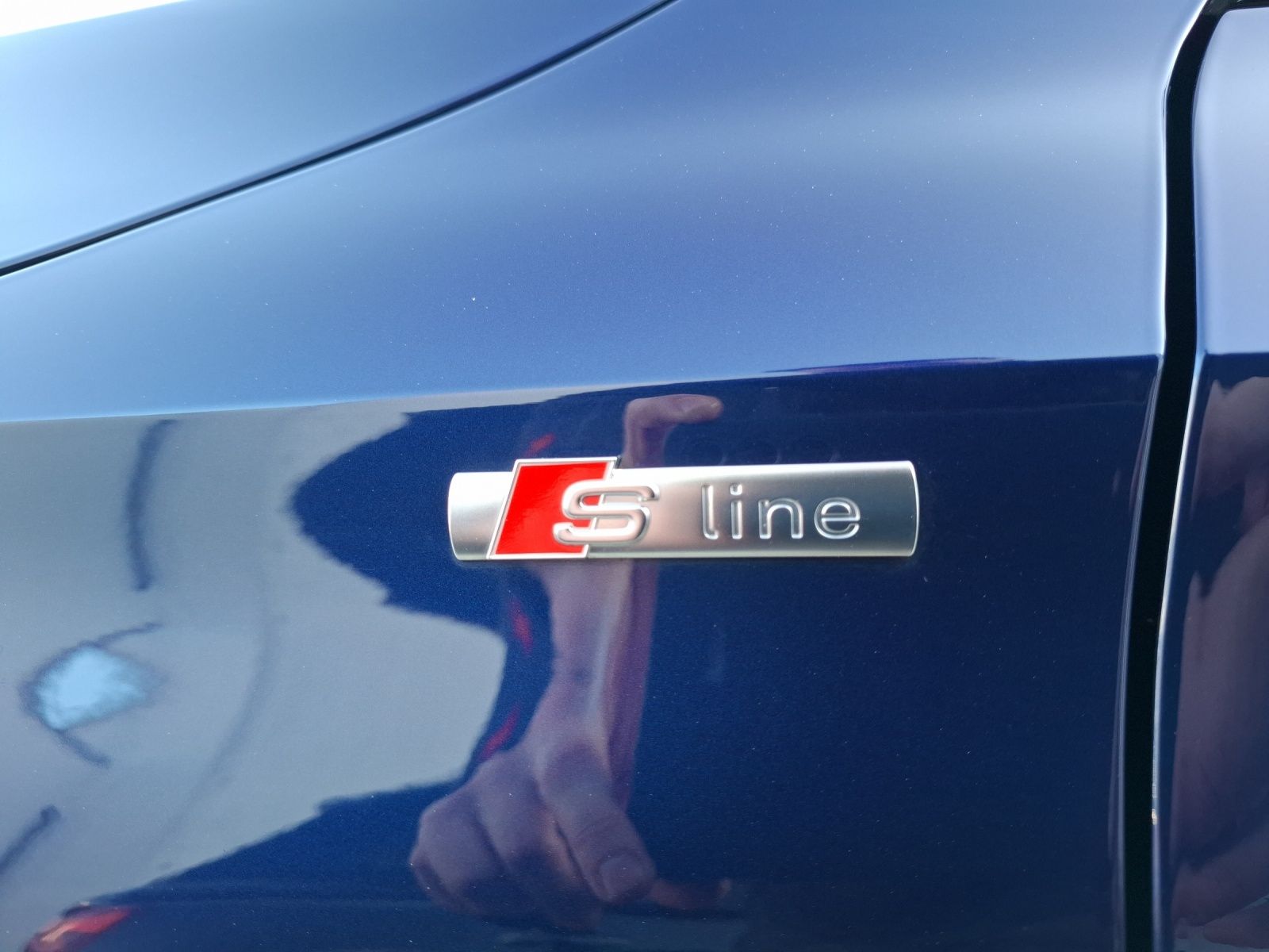 Fahrzeugabbildung Audi A3 Limousine 35 TDI S-line S tronic Standhzg LED